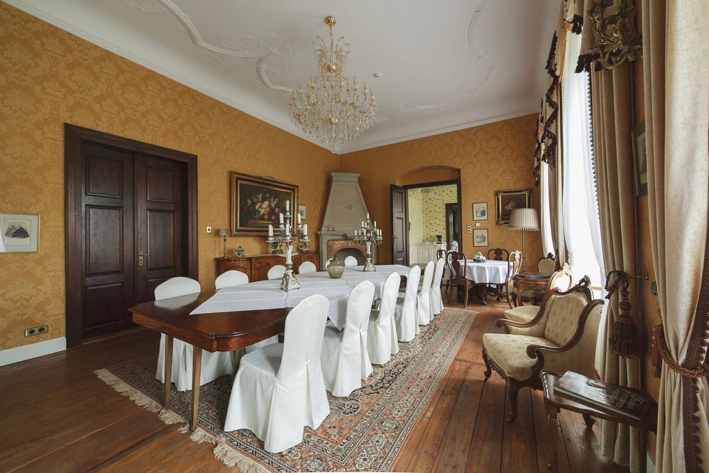 Palac Gruszow Świdnica Εξωτερικό φωτογραφία