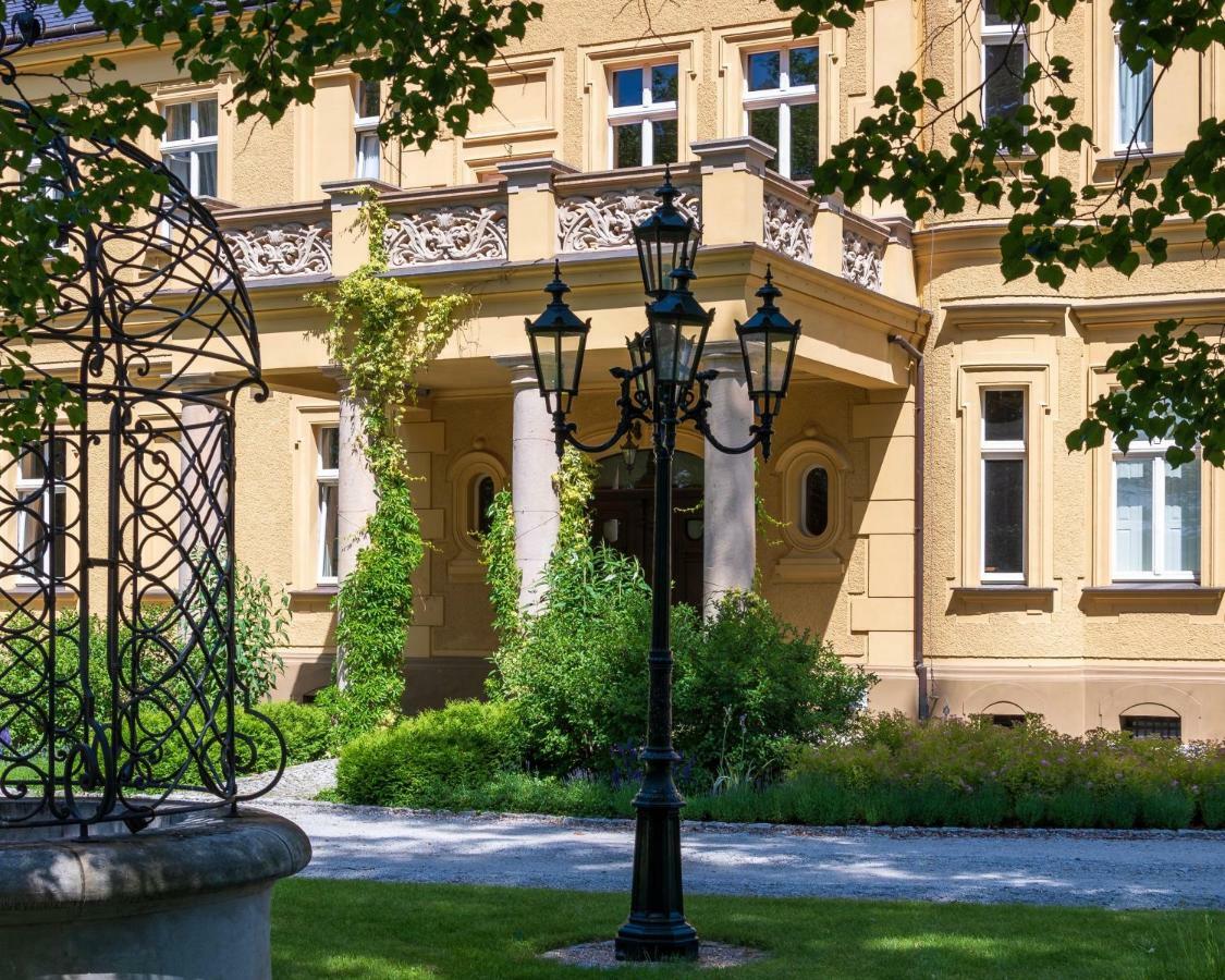 Palac Gruszow Świdnica Εξωτερικό φωτογραφία